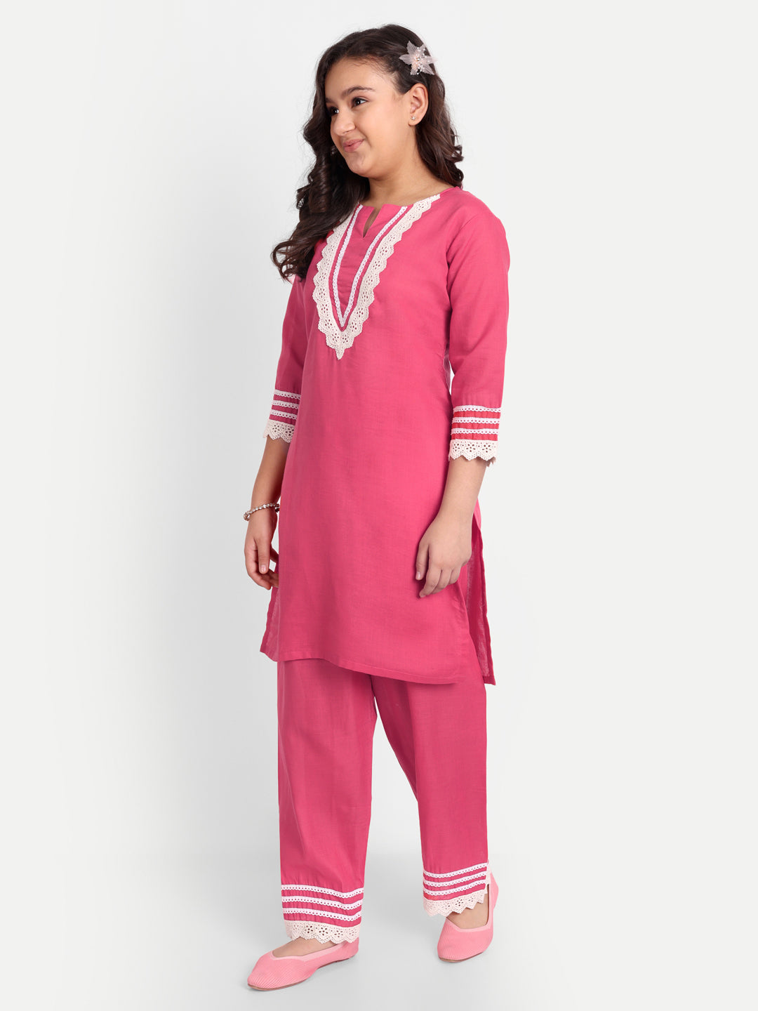 MODISH COUTURE Lace Work Straight Kurta & Plazzo (Peach)