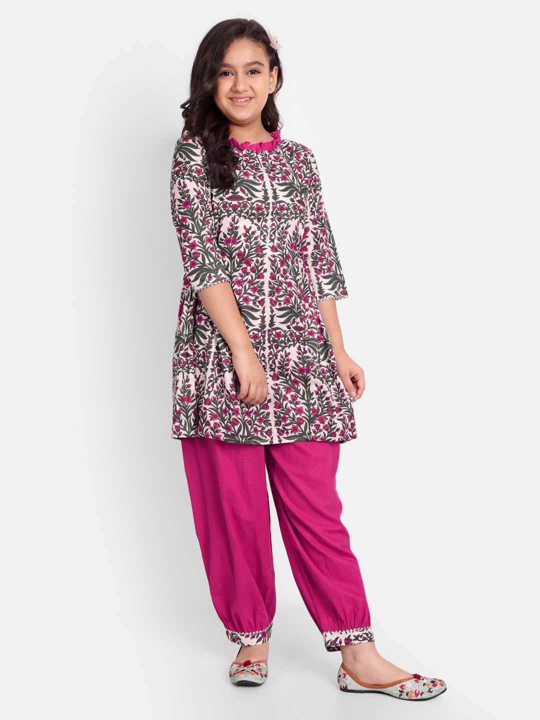 MODISH COUTURE Floral Printed Kurta & Salwar (White)