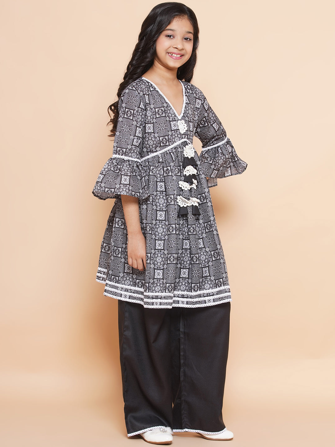 MODISH COUTURE Printed Kurta & Palazzo Set(Black)