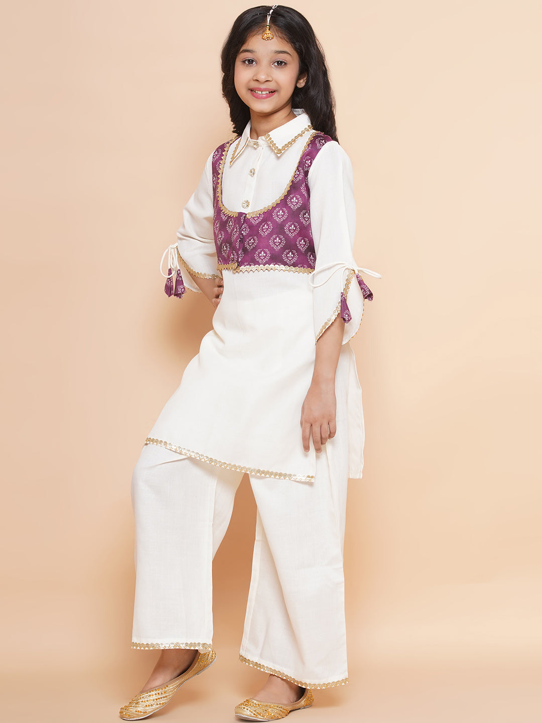 MODISH COUTURE Self Design Kurta & Palazzo Set With Jacket(Off white &Purple)