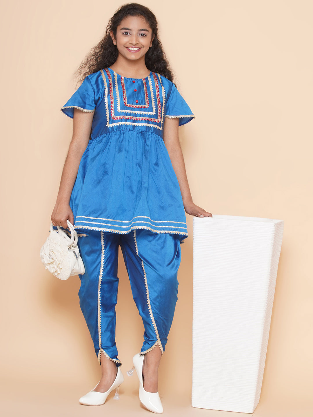 MODISH COUTURE Kid's Girl Stylish Fashionable Self Design Kurta & Tulip Pant Set (Teal)