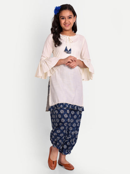 MODISH COUTURE Bell Sleeves Straight Kurta & Salwar (Off White)
