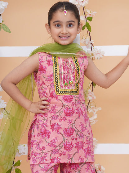 Modish couture Printed Kurta & Sharara with Dupatta (Peach)