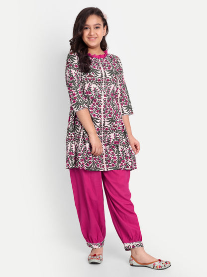 MODISH COUTURE Floral Printed Kurta & Salwar (White)