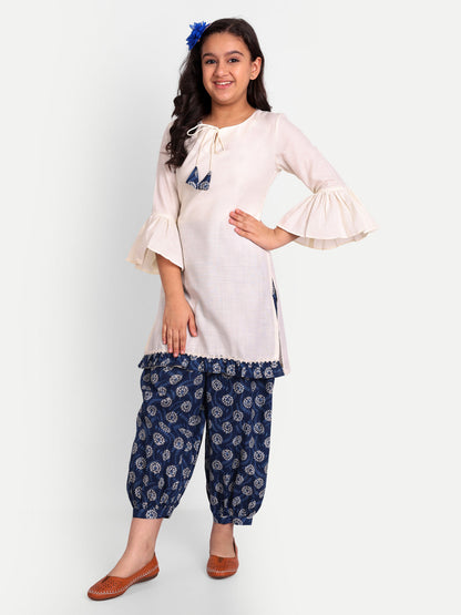 MODISH COUTURE Bell Sleeves Straight Kurta & Salwar (Off White)