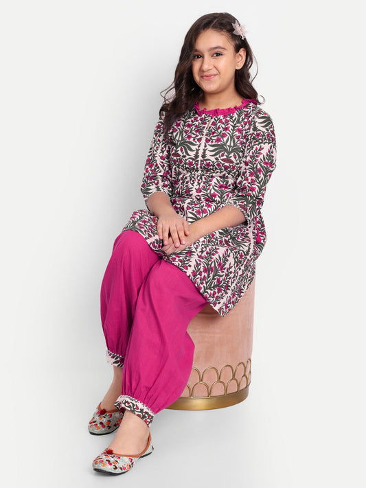 MODISH COUTURE Floral Printed Kurta & Salwar (White)