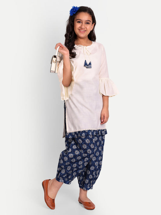 MODISH COUTURE Bell Sleeves Straight Kurta & Salwar (Off White)