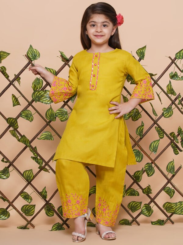 Girls Yellow Kurta Set