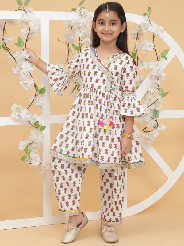 Modish couture Embellished Kurta & Plazzo