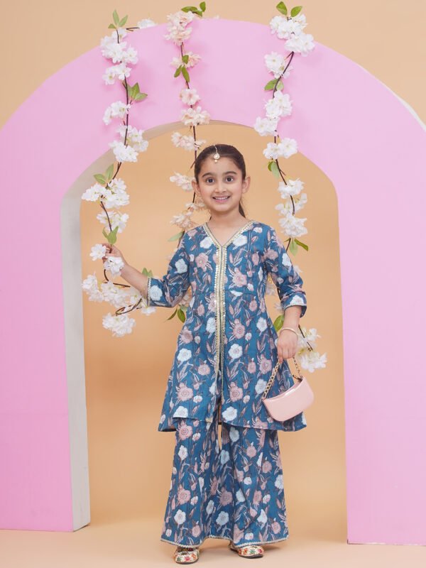 Modish couture Printed Kurta & Plazzo