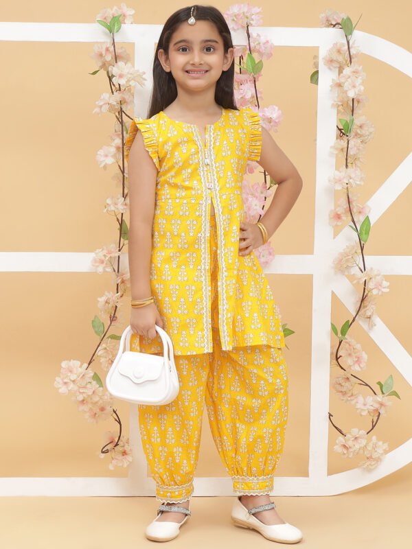 Modish couture Floral Print Kurta & Salwar